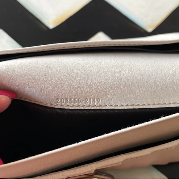 Gucci wallet - Picture 6 of 11